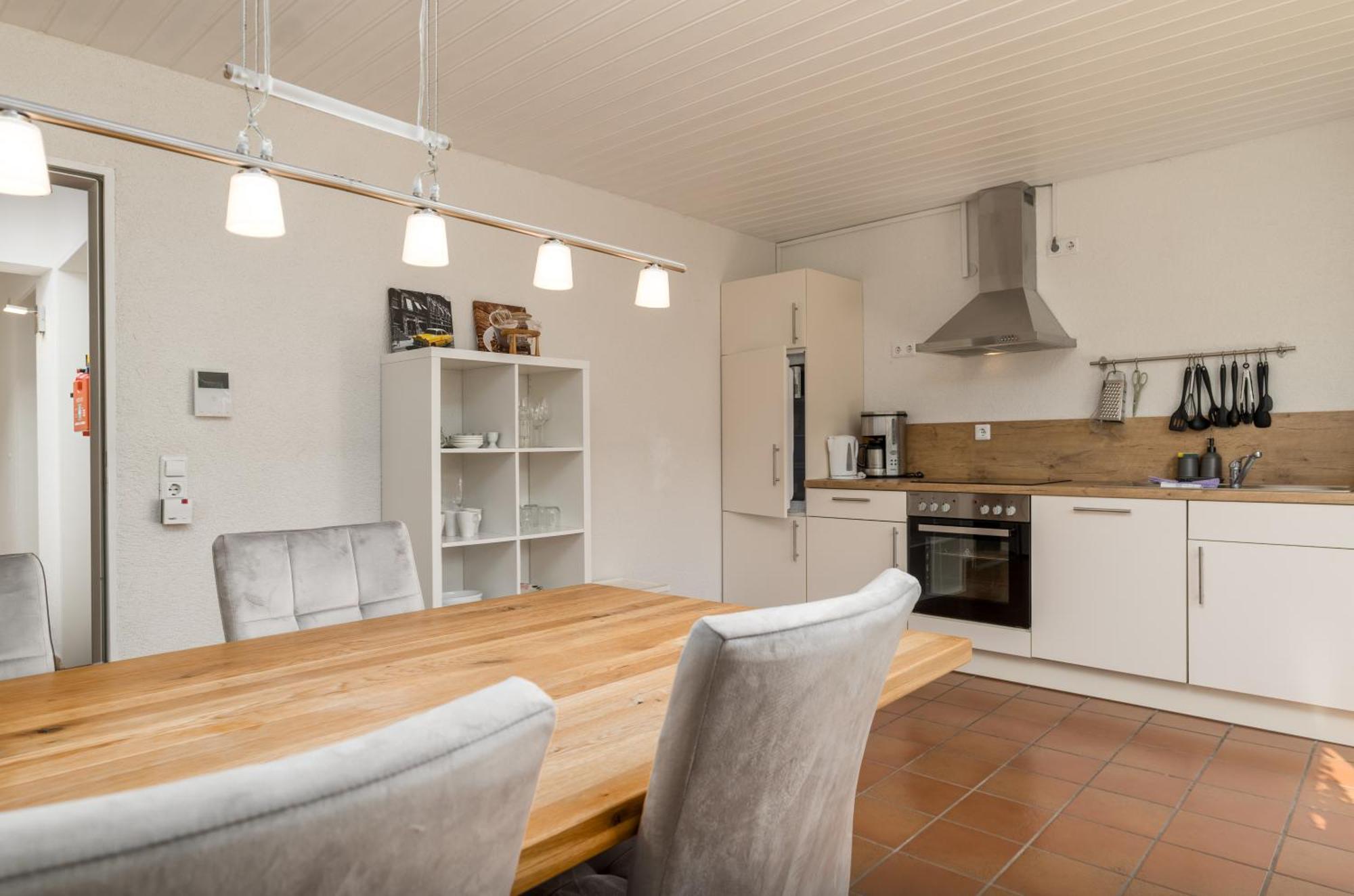Riesling Appartement For 2 - 4 People - Billiards - Balcony With Mosel View - Parking - Wine Barrel Bar - Fully Equipped Kitchen - Netflix - Waiputv - 3 Km From Cochem Klotten Eksteriør bilde